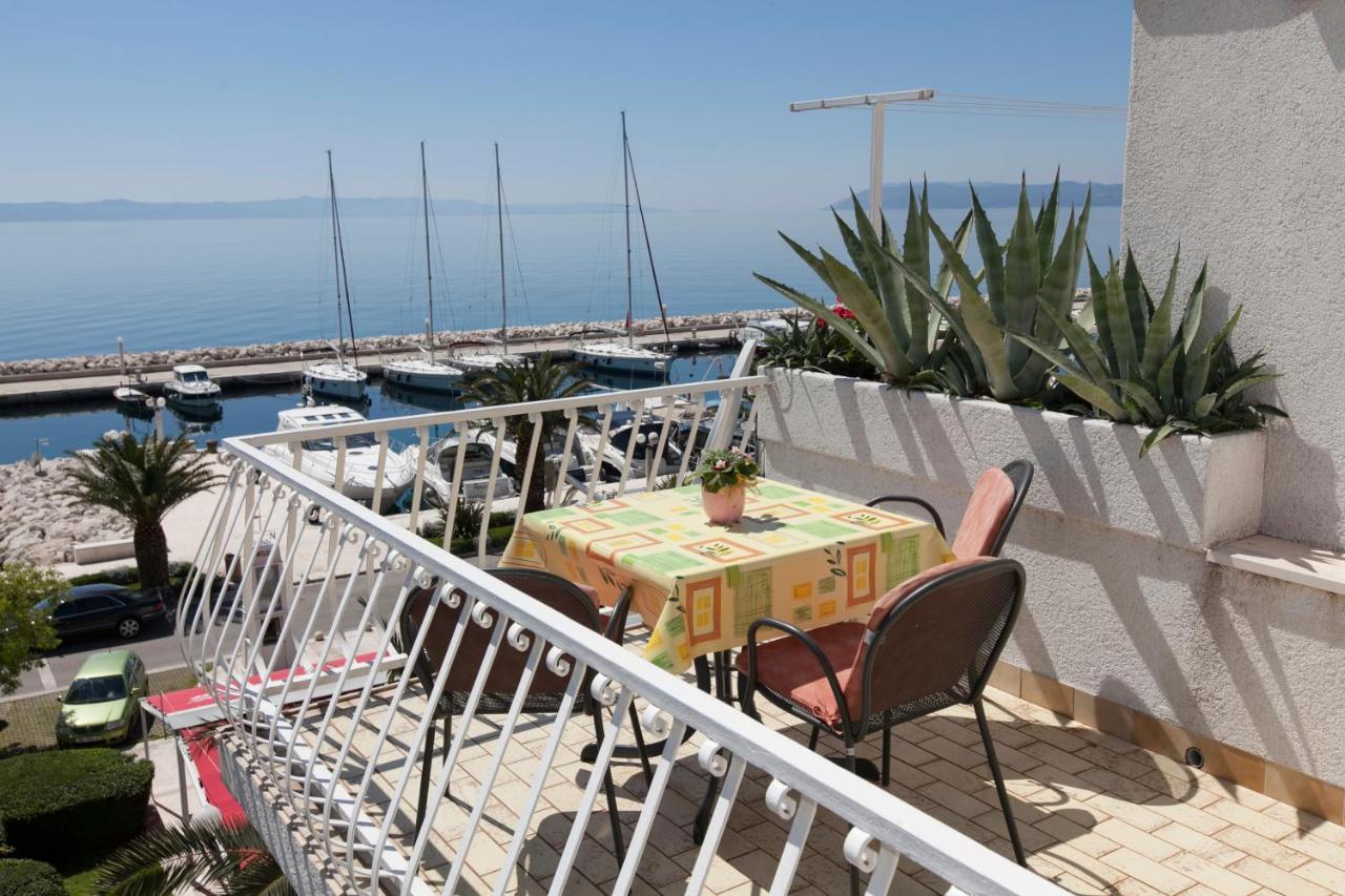 Apartments Milana Tučepi Eksteriør billede