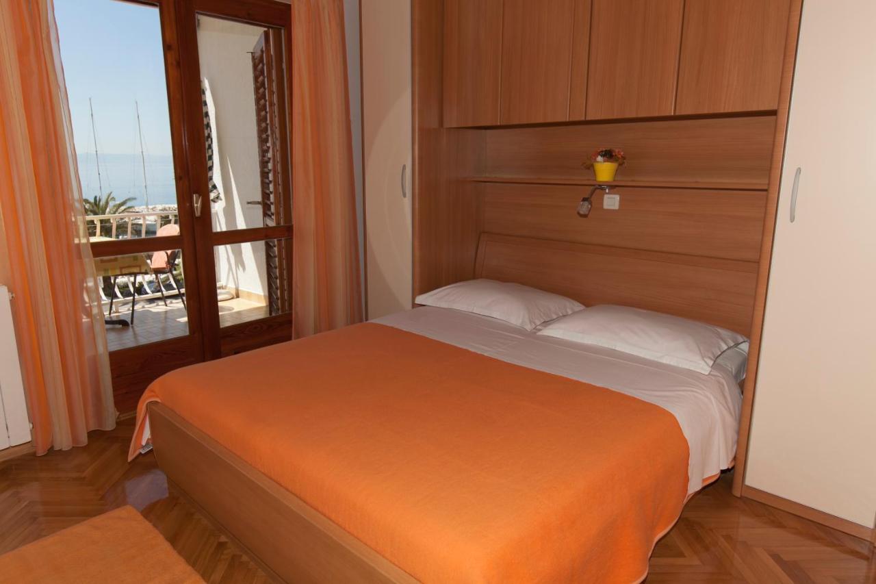Apartments Milana Tučepi Eksteriør billede