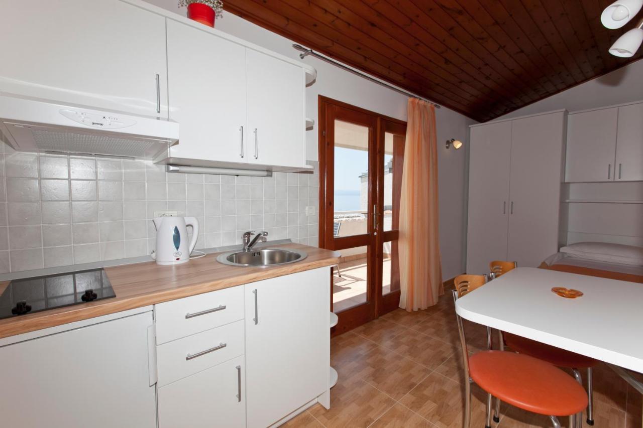 Apartments Milana Tučepi Eksteriør billede